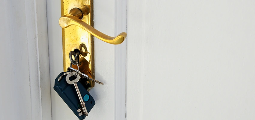 Broken Door Key Extraction in Belmont, CA
